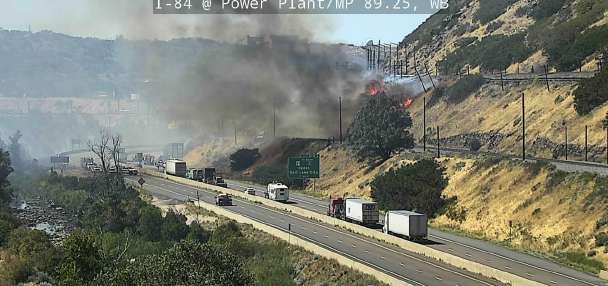 Grass fire closes I-84 in Weber