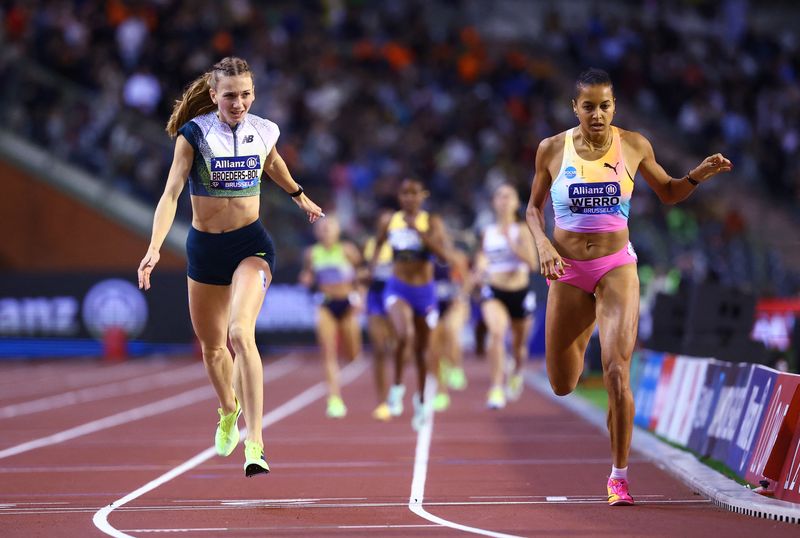 Athletics - Diamond League - Brussels - King Baudouin Stadium, Brussels, Belgium - September 5, 2026 Switzerland's Audrey Werro crosses the line to win the women's 800m final ahead of second placed Netherlands' Femke Broeders-Bol
