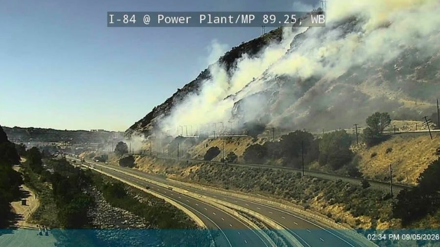 Broad Fire closes I-84 in Weber Canyon
