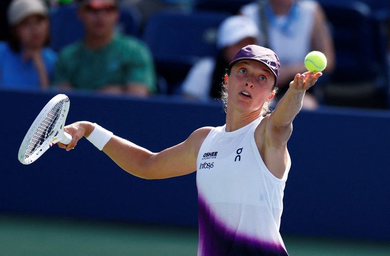 Tennis - U.S. Open - Flushing Meadows, New York, United States - September 5, 2026 Poland's Iga Swiatek in action during her third round match against Czech Republic's Marie Bouzkova