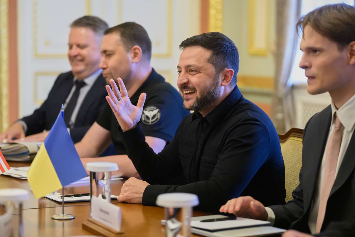 Ukraine's President Volodymyr Zelenskyy talks with President Donald Trump's envoys Jared Kushner and Steve Witkoff at Mariinsky palace in Kyiv, Sept. 6. Zelenskyy said on Tuesday there are "no alternatives" for ending the war with Russia.