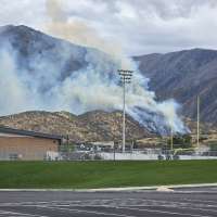 Wildfire threatens structures in Payson