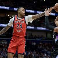 Pelicans and Grizzlies swap former first rounders Jordan Hawkins and AJ Johnson in multiplayer trade