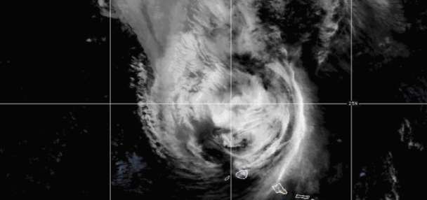 Hawaii's western islands hit by fierce winds from Hurricane Lowell, leaving extensive damage