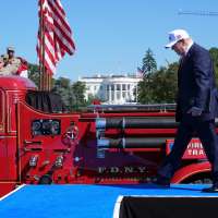 Trump honors 9/11 victims at the Ellipse, pledging to 'never forget'