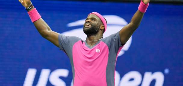 Frances Tiafoe comes from 2 sets down to beat Michelsen and reach the US Open semifinals