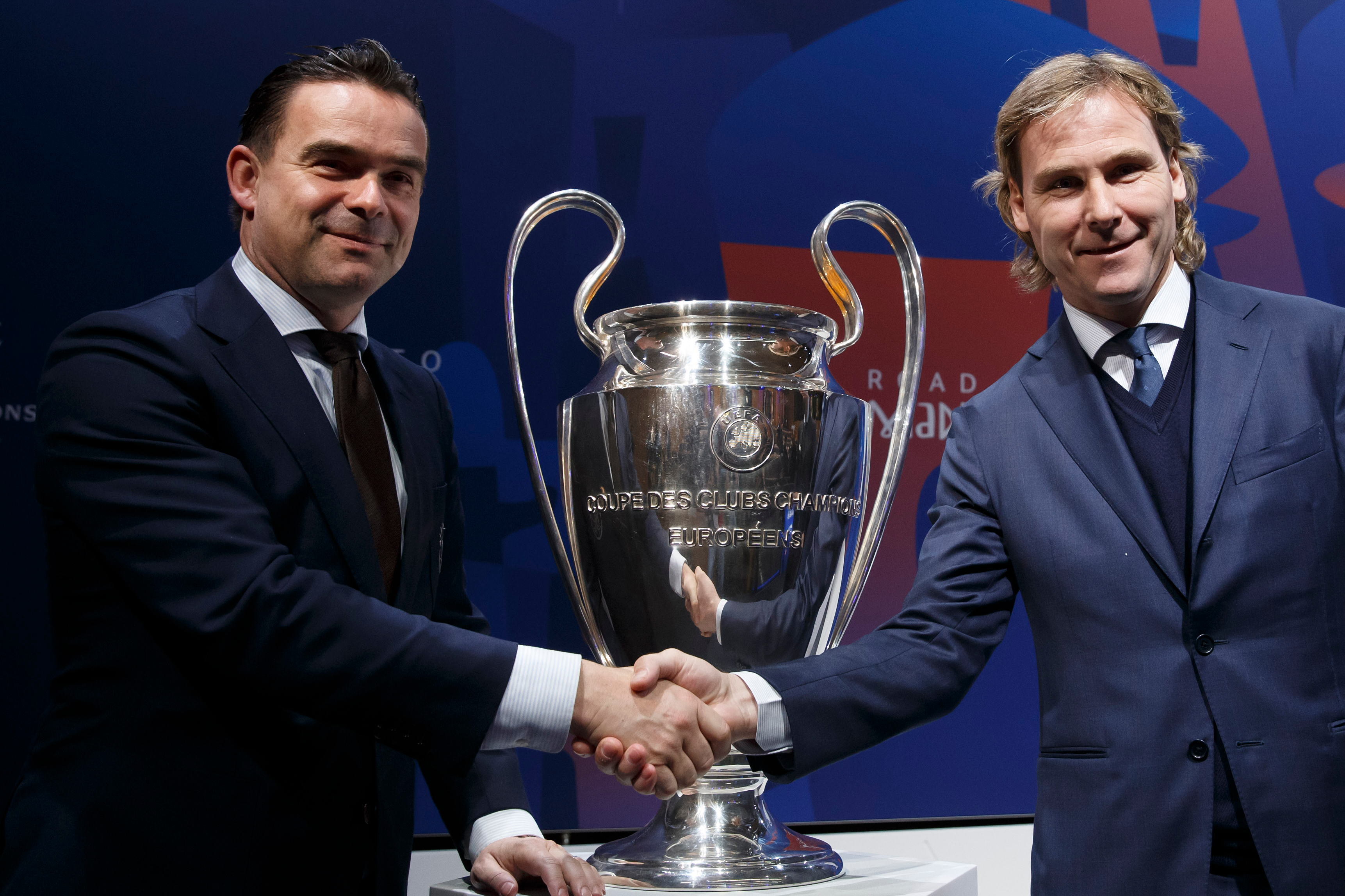 Overmars resigns as Royal Antwerp sports director due to health issues