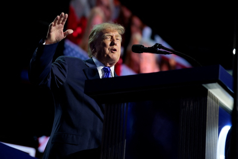 Trump touts $5K payout if Republicans win as Vance waits in wings
