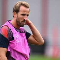 Harry Kane scores in Bayern win as Manchester United victorious on Champions League return