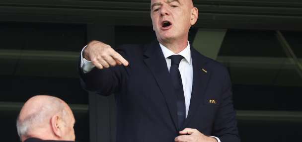 French soccer federation withdraws support for Infantino's FIFA re-election bid