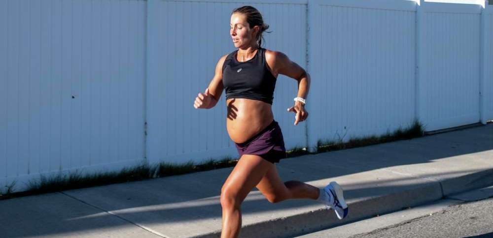 9-month-pregnant Utah mom aims to run mile in under 5 minutes