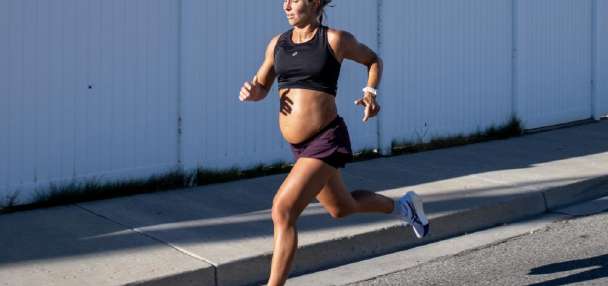 9-month-pregnant Utah mom aims to run mile in under 5 minutes