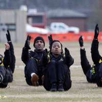 Pentagon: Male, female troops must pass identical fitness tests to serve in 'combat arms' jobs