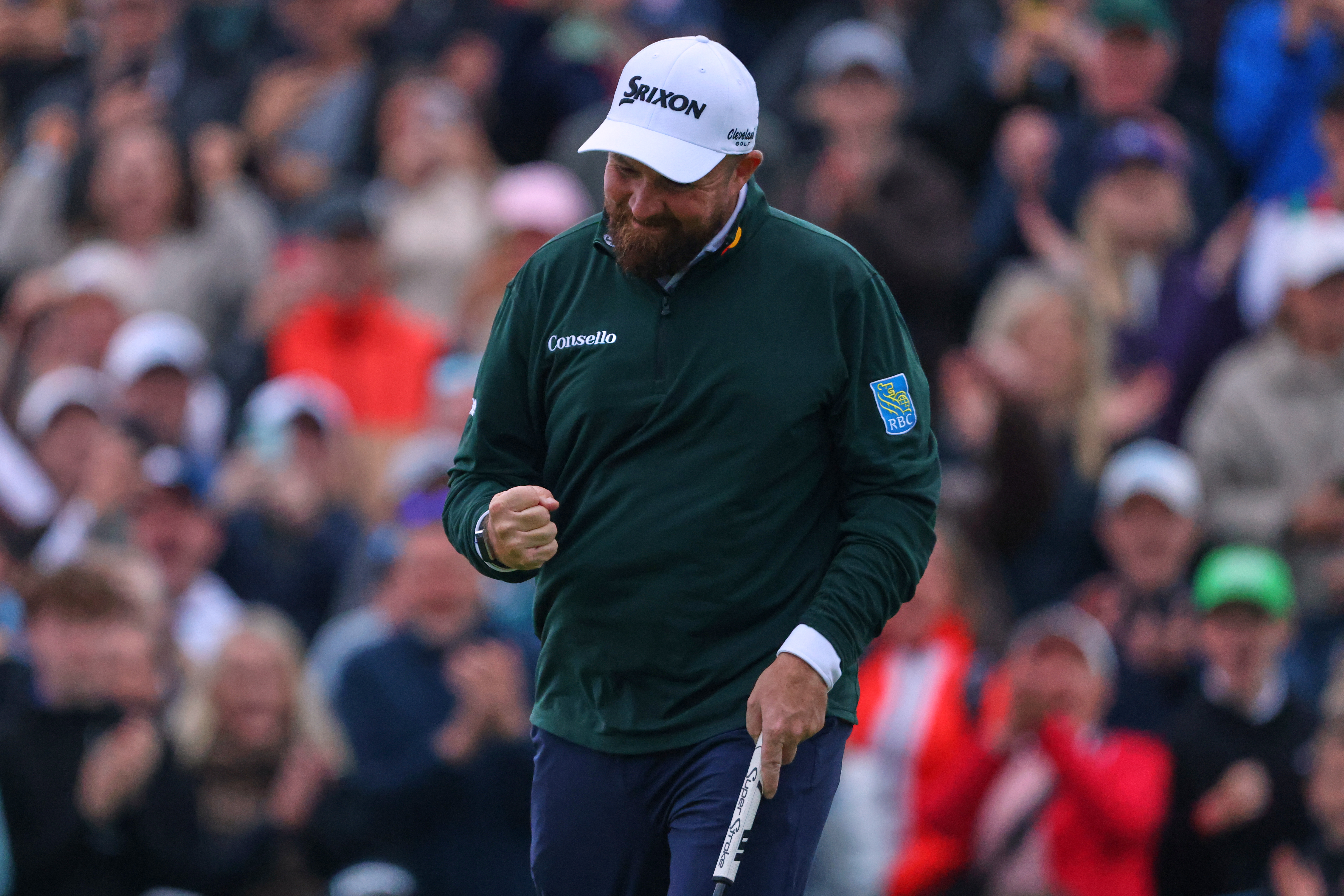 Shane Lowry one-putts every green on back nine and builds 4-shot lead in Irish Open