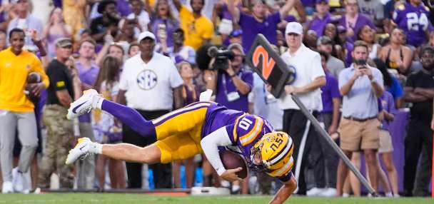 No. 8 LSU and QB Sam Leavitt overcome a rash of turnovers in a 45-14 victory over Louisiana Tech