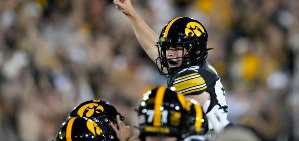 Caden Buhr's field goal with 15 seconds left lifts No. 21 Iowa over Iowa State, 16-13