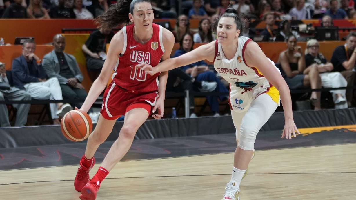 during the Women's Basketball World Cup semifinal match between the United States and Spain in Berlin, Saturday, Sept. 12, 2026.