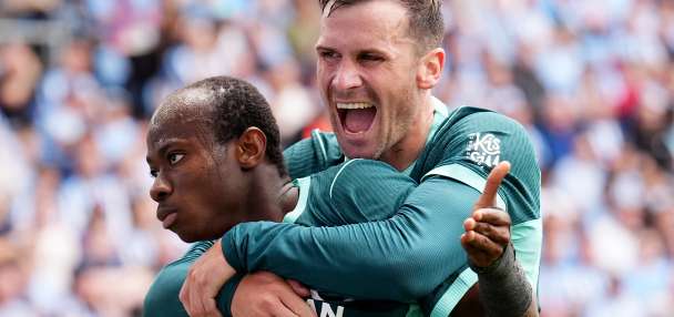 Haaland's disputed goal wins Manchester derby for 10-man City against United