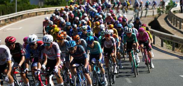 Enric Mas finally wins the Spanish Vuelta after finishing second three times