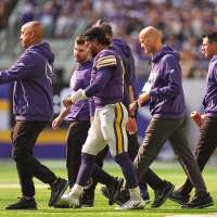 Vikings QB Murray leaves his debut in the 1st quarter with a concussion after a hit to the head