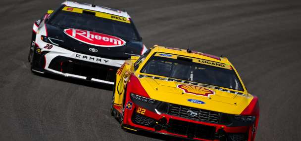 Larson ends 51-race winless streak, boosts NASCAR title hopes in Hendrick 1-2 finish at Gateway