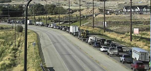 Fatal crash causing heavy delays near Heber