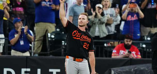 Pete Alonso receives thunderous ovations from Mets fans in return to Citi Field with Orioles