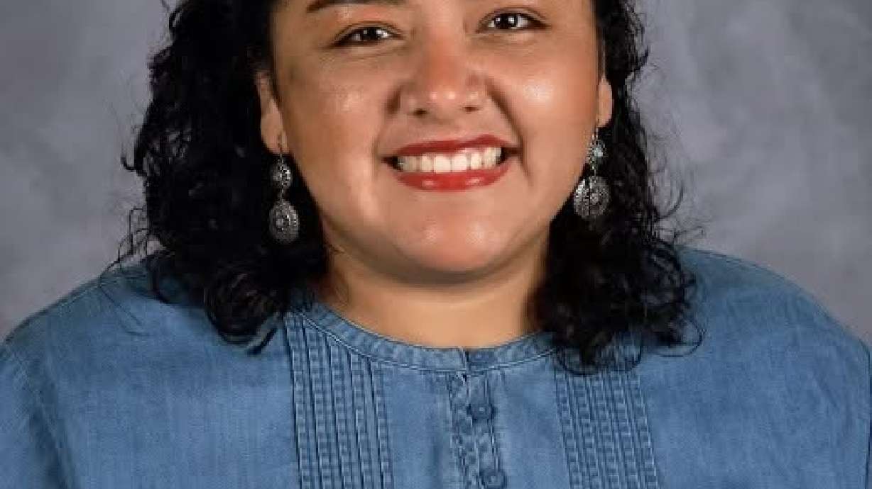 Señora Talia Casares, a recent Utah Teacher of the Year award recipient, died unexpectedly, the North Sanpete School District announced on Tuesday.