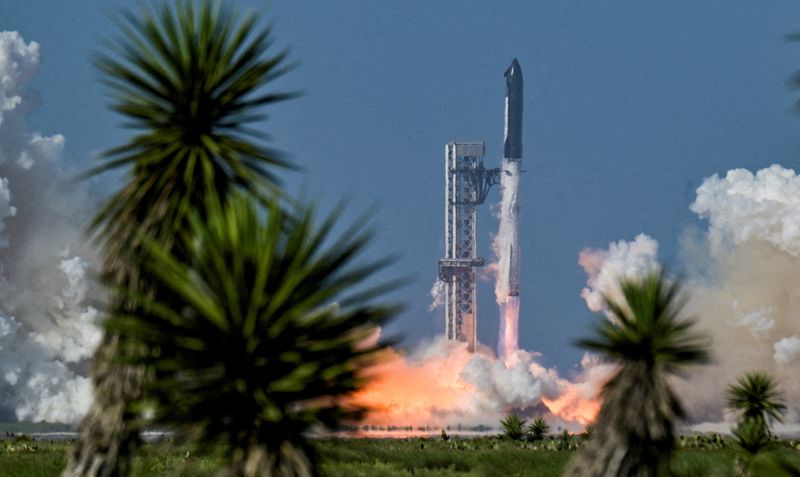 FILE PHOTO: The SpaceX Starship and Super Heavy v3 Booster lift off on its 13th test flight from the SpaceX launch complex in Starbase, Texas, U.S., July 24, 2026.