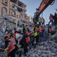 Building collapse in Gaza kills 21 as perilous conditions persist for Palestinians during truce