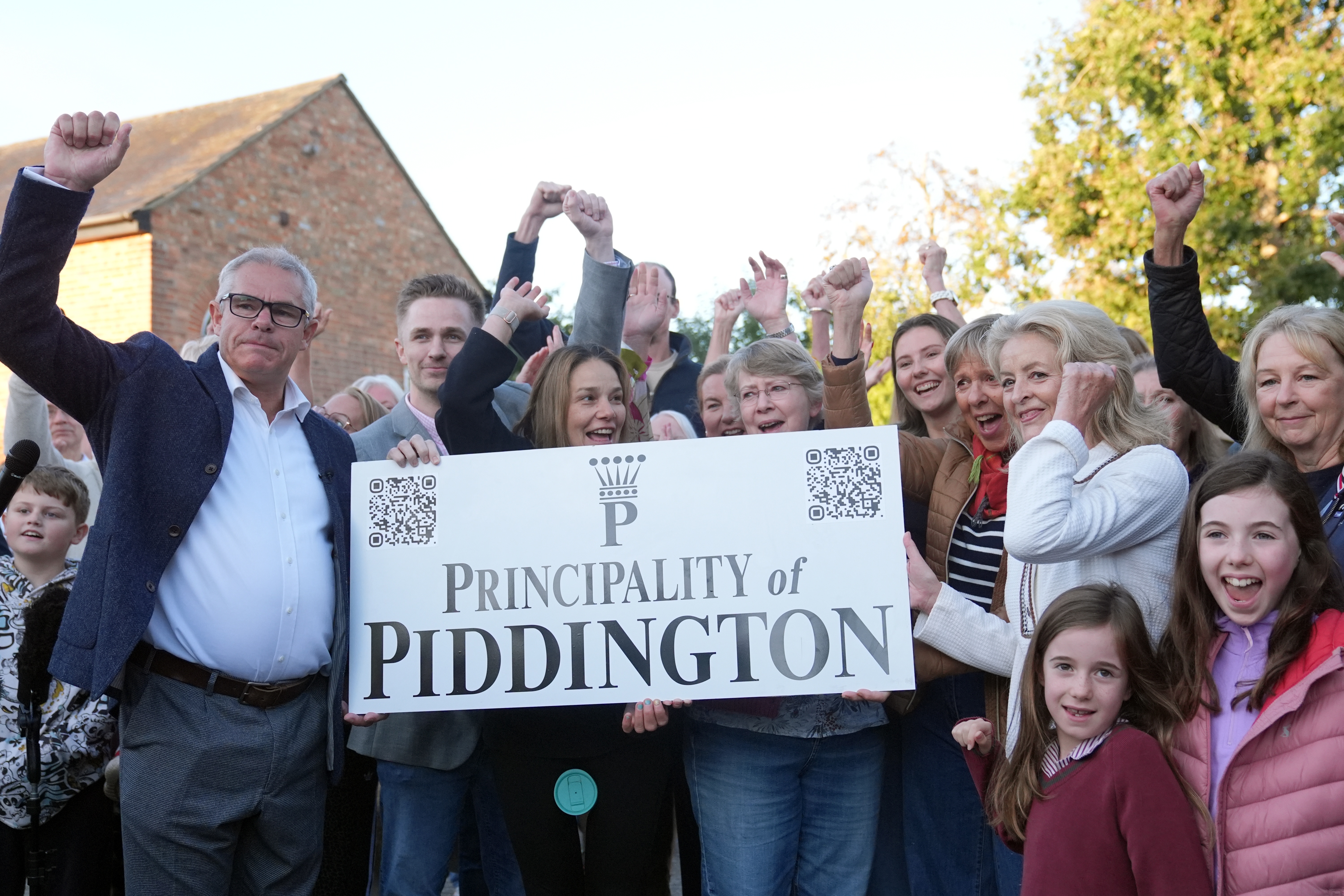 English village votes to leave the UK over migrant housing plan