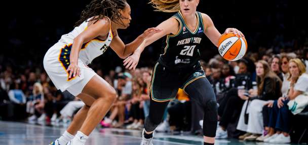 WNBA returns after a 3-week World Cup break, with 4 games left and seeding at stake