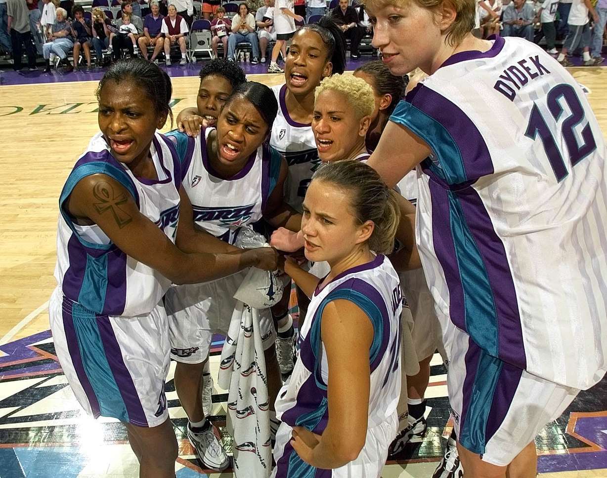 Utah Starzz guard Wendy Palmer calls for another teammate to get into the huddle after the Mercury beat the Starzz in Utah's final regular season game on Aug. 17, 1998. The Starzz have since found sustained success as the Las Vegas Aces.