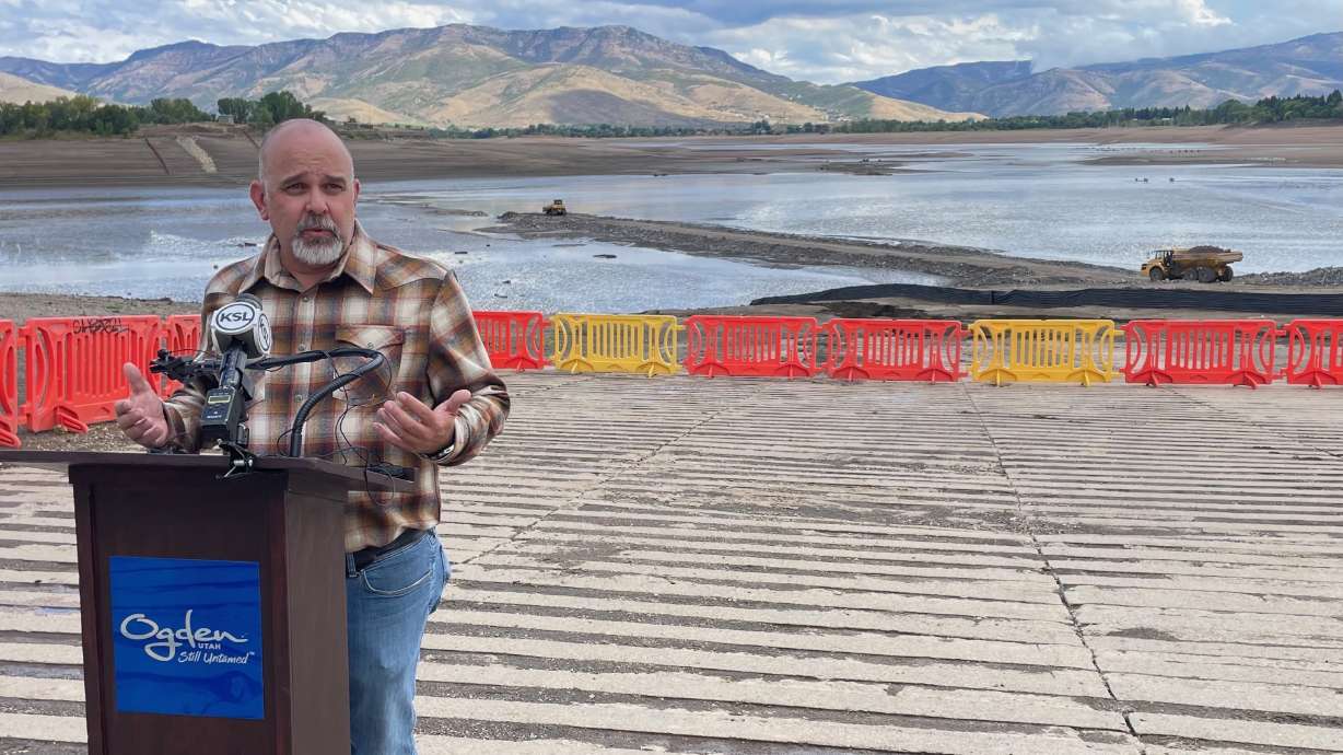 A temporary road is taking shape atop the bed of Pineview Reservoir in Weber County to aid in installation of a new section of pipeline that hauls water to Ogden. Ogden Public Services Director Justin Anderson addressed the issue on Friday.