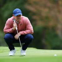 McIlroy produces big finish with eagle at No. 18 to move into contention at BMW PGA Championship