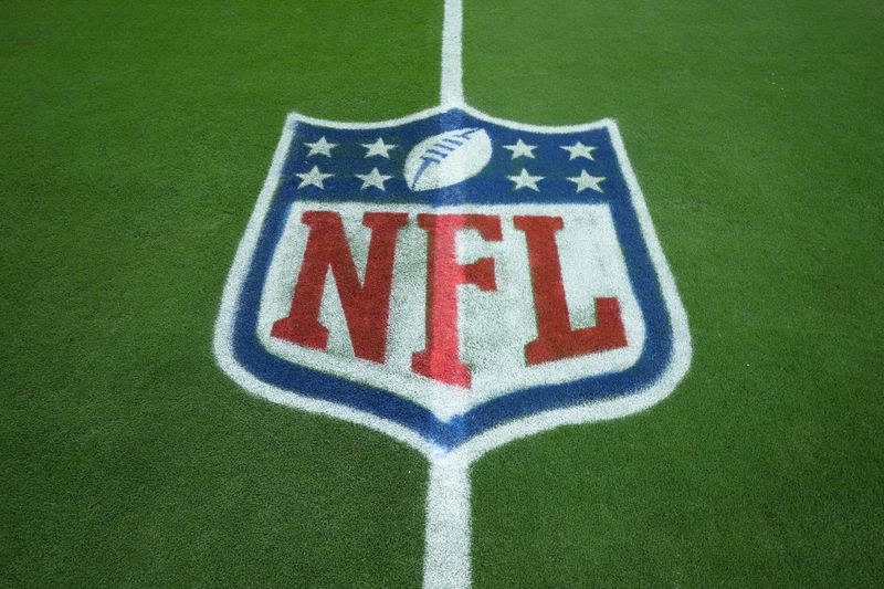 NFL-NFL mandates matching video displays during kicking attempts