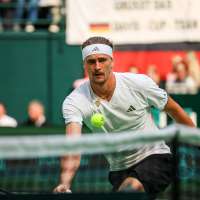 Zverev powers Germany into Davis Cup Final 8 with a swift win over Prizmic, Britain also advances