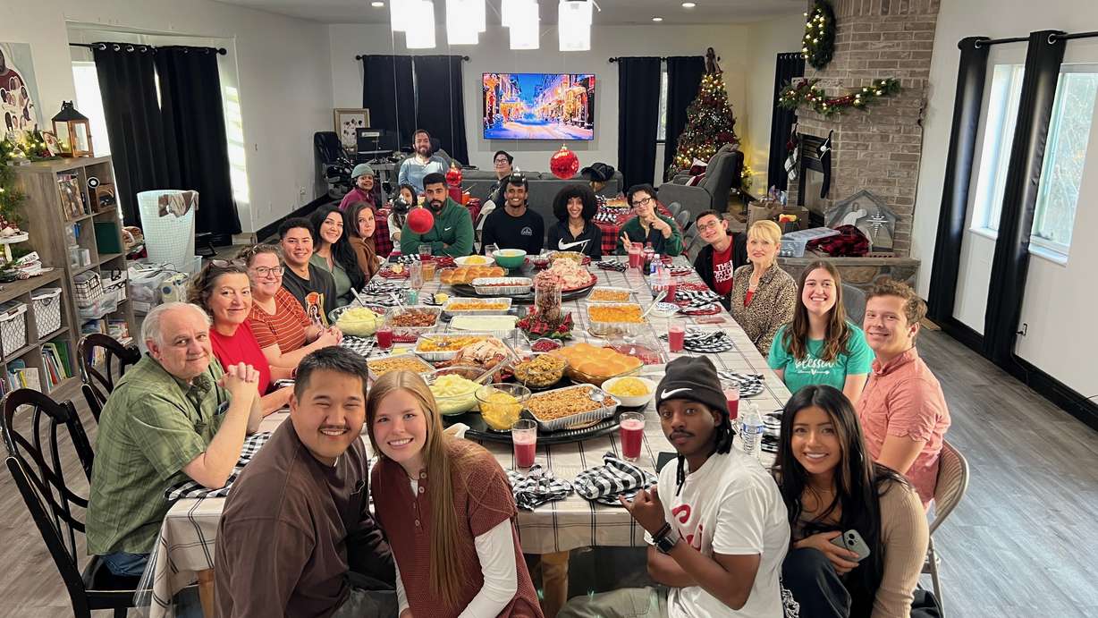 KSL NewsRadio host Holly Richardson said one of the most effective traditions her family has created to have a strong "Richardson family" culture is a nightly dinner around the table.