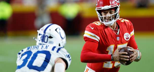 Mahomes and Walker shine, Butker hits winning 40-yarder as Chiefs beat Colts 33-30 in OT