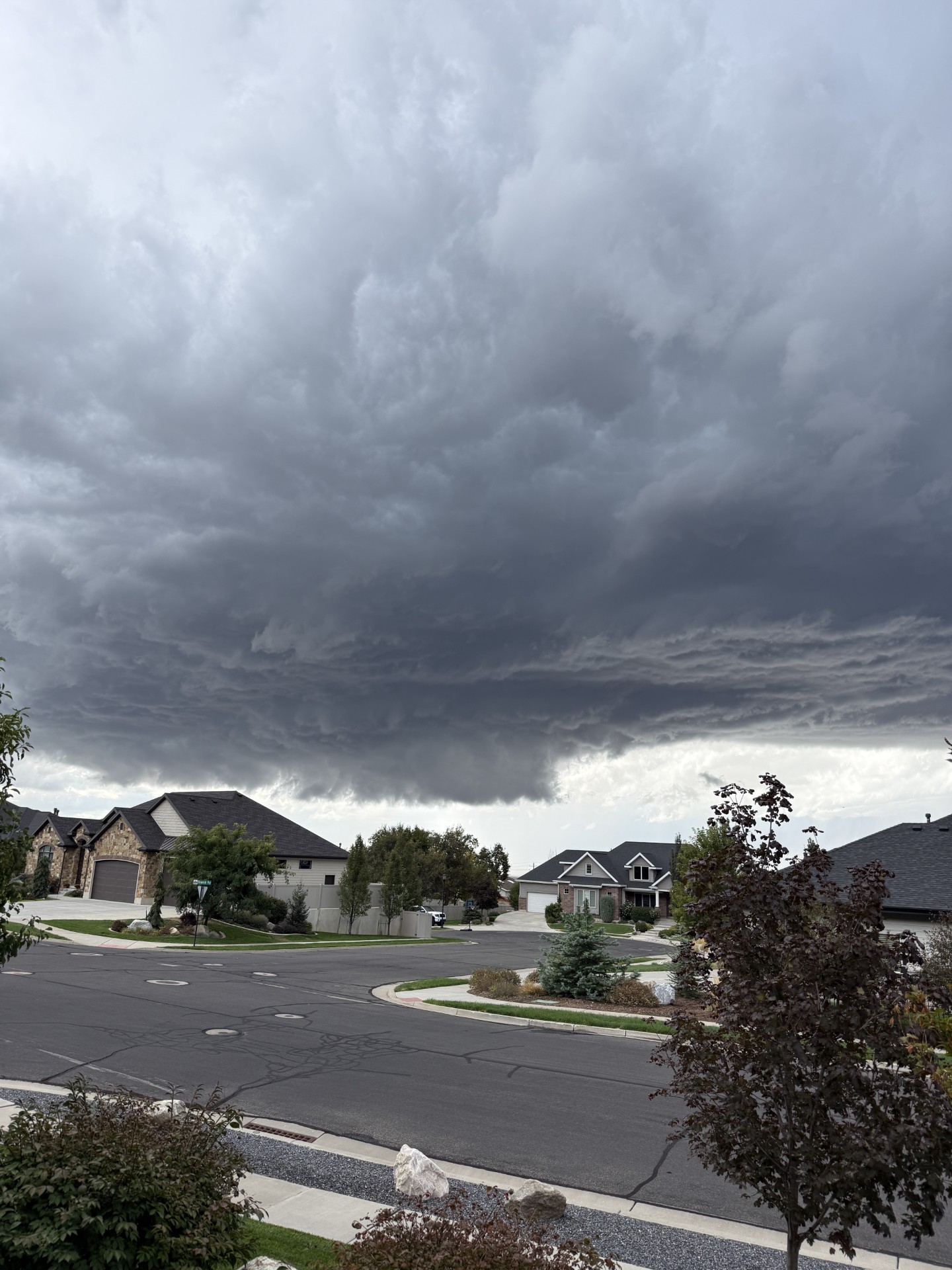 Davis County students run for shelter during hail storm, tornado warning after early release