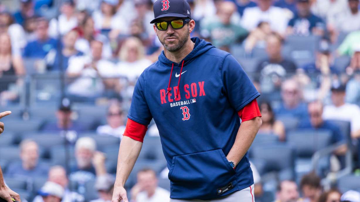 Boston Red Sox manager Chad Tracy looks on in the first inning during a baseball game against the Boston Red Sox, Sunday, Aug. 30, 2026, in New York.