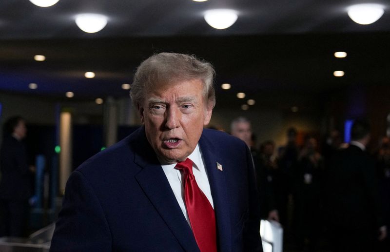 Banned White House outlets cover Trump at UN as court hearing looms