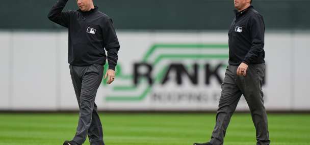 Twin brothers Austin and Tyler Jones ump big league games together for the first time