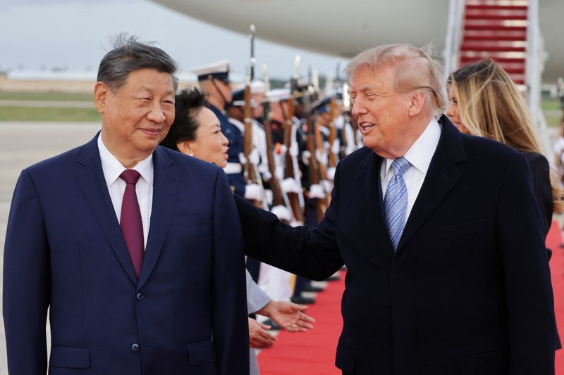 Trump welcomes Xi to Washington looking for a trade win