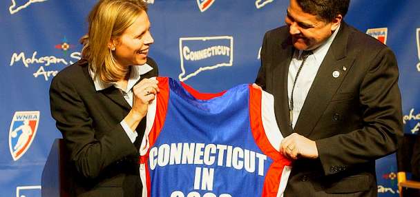 Sun brace for an 'emotional' farewell as the WNBA franchise plays its final game in Connecticut