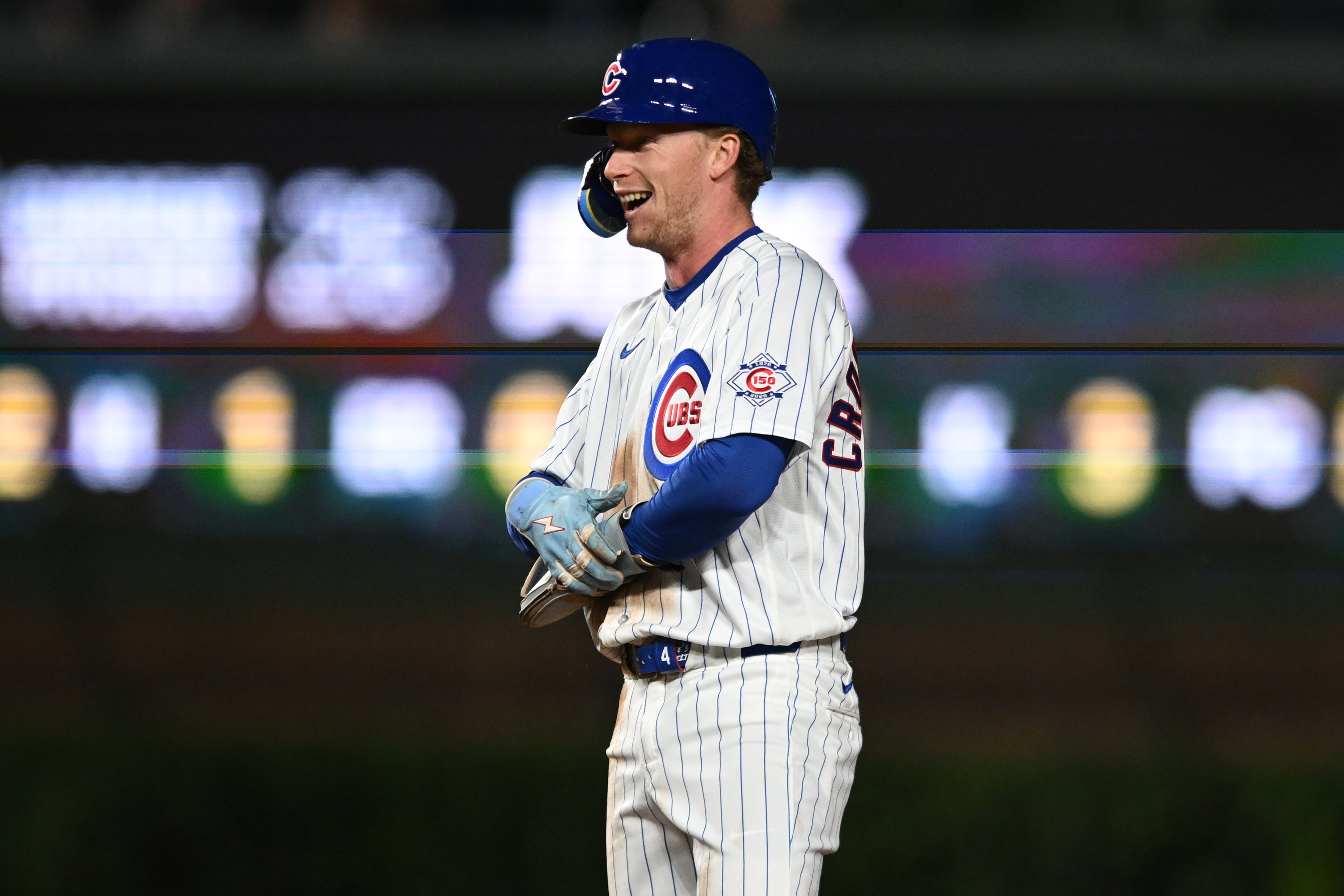 Pete Crow-Armstrong joins 40-40 club when he swipes base for Cubs in 1st inning vs. Marlins