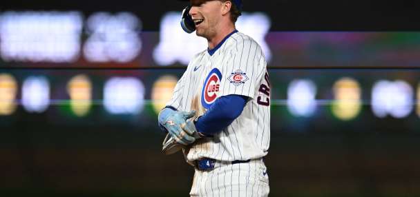 Pete Crow-Armstrong joins 40-40 club when he swipes base for Cubs in 1st inning vs. Marlins