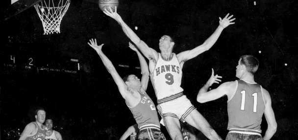 Bob Pettit, imposing Hawks great and first NBA MVP, dies at 93