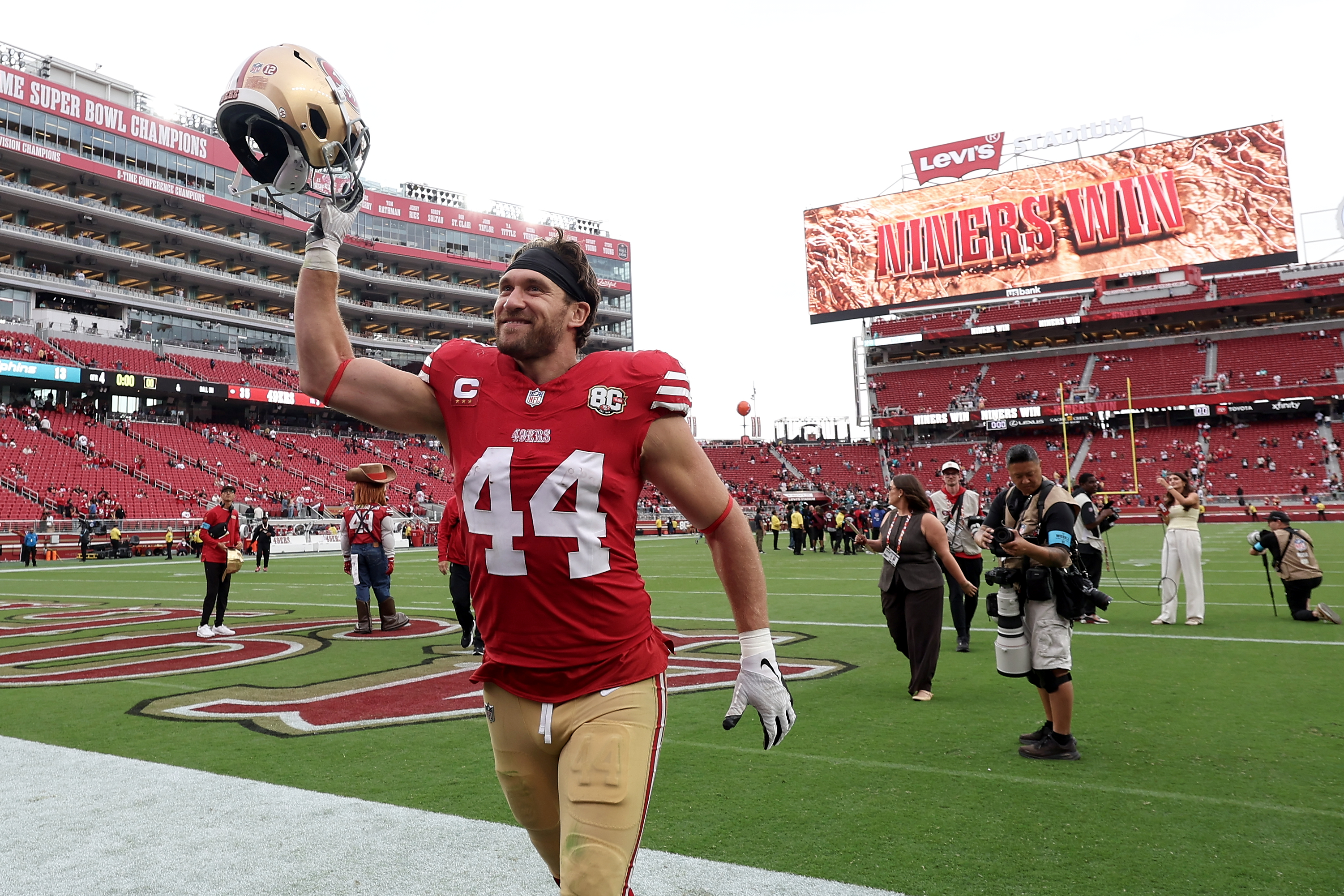 Kyle Juszczyk gets fined for chugging celebration that NFL says was beer and he says was juice
