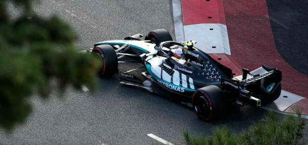 Russell takes Azerbaijan GP pole after F1 leader Antonelli hits the wall